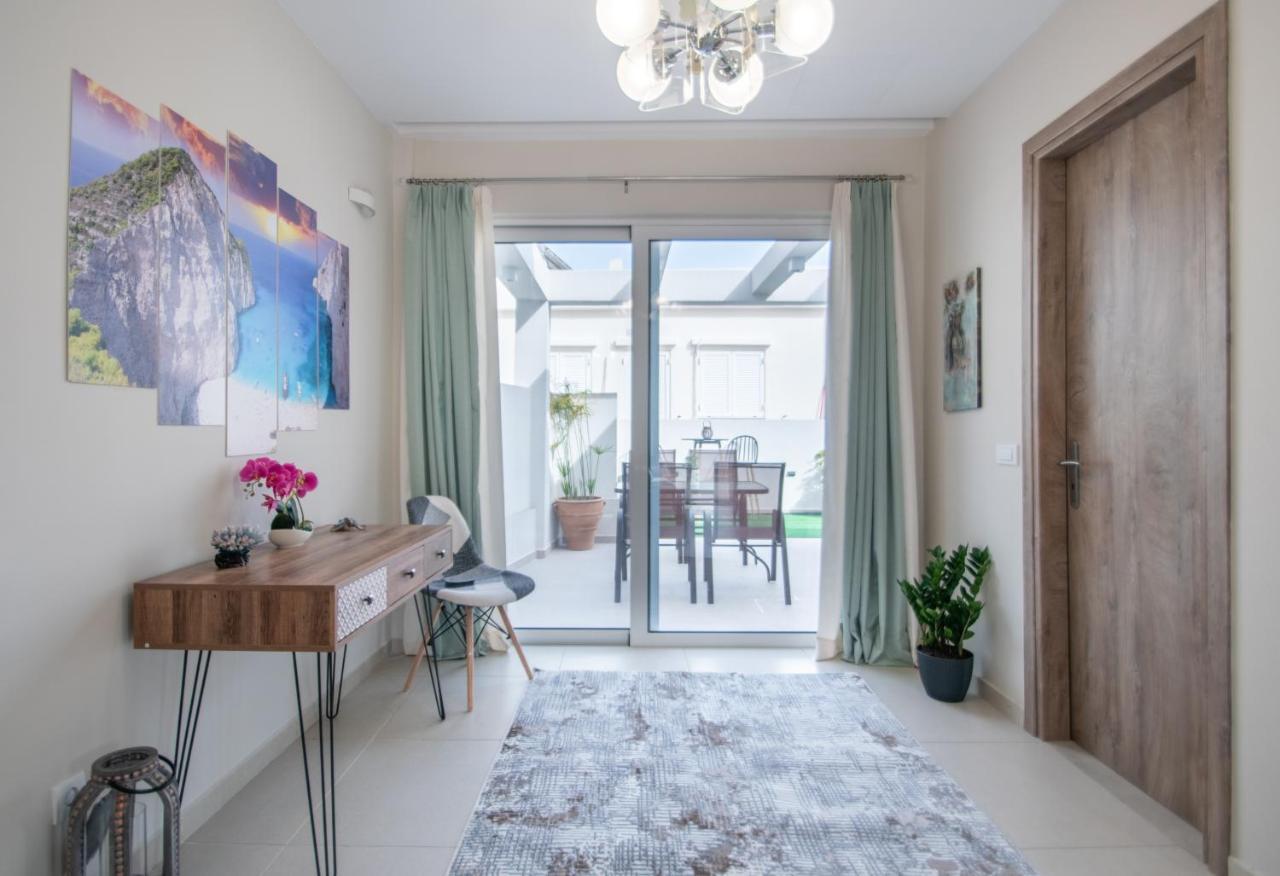 Alcmene Lux Apartment ザキントス エクステリア 写真